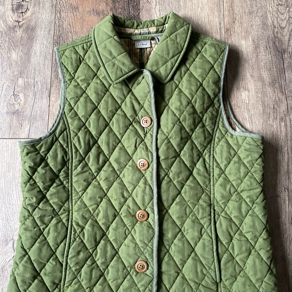 VTG LL Bean Women Petite Size M P Vest Quilt Buttons with Pockets Farm Chore